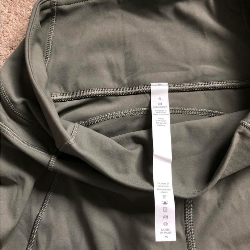 Lululemon green groove flare pants - Picture 2 of 4